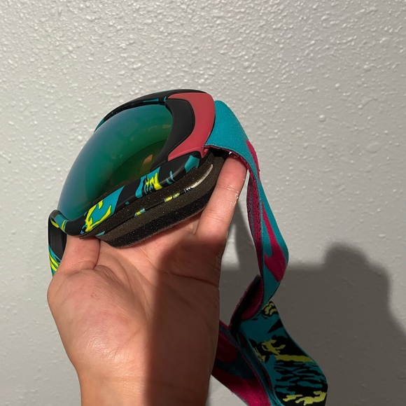 Oakley snowboarding/ ski goggles custom - Picture 3 of 5